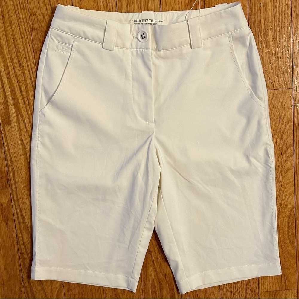 Nike Women’s Golf Shorts Tour Performance White Dri Fit Sz 0 inseam 10”